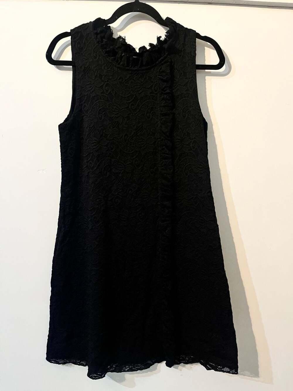 011-0009 Nally & Millie Women's Black Sleeveless Floral Lace Dress with Ruffle